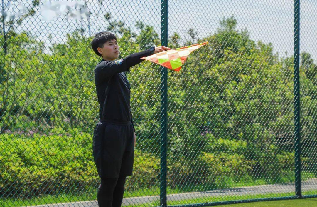 WTA1000罗马站：郑钦文2-0大坂直美 晋级八强